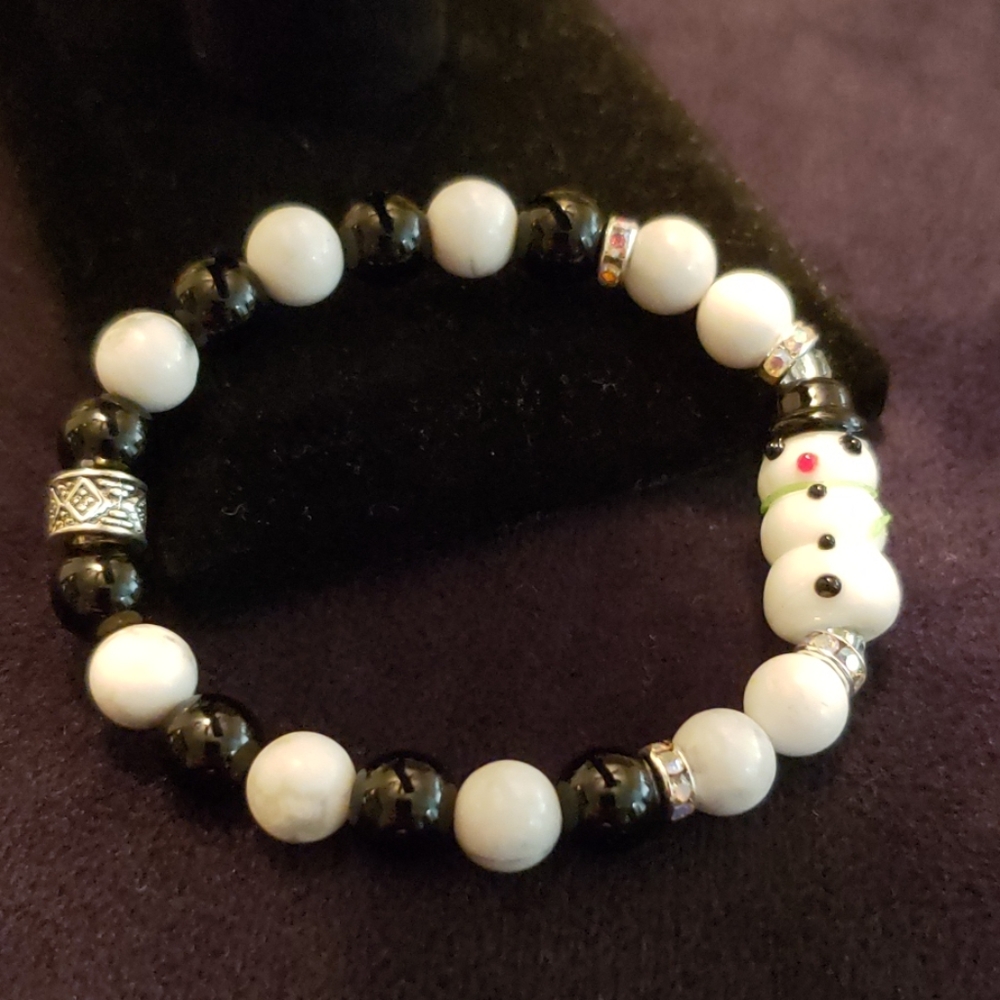 🆕️! Snowman Bracelet